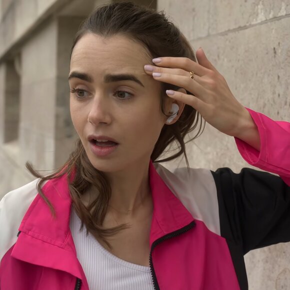 PrettyLittleThing Nylon 1997 Oversized Sports Jacket ASO Emily in Paris - Picture 8 of 9